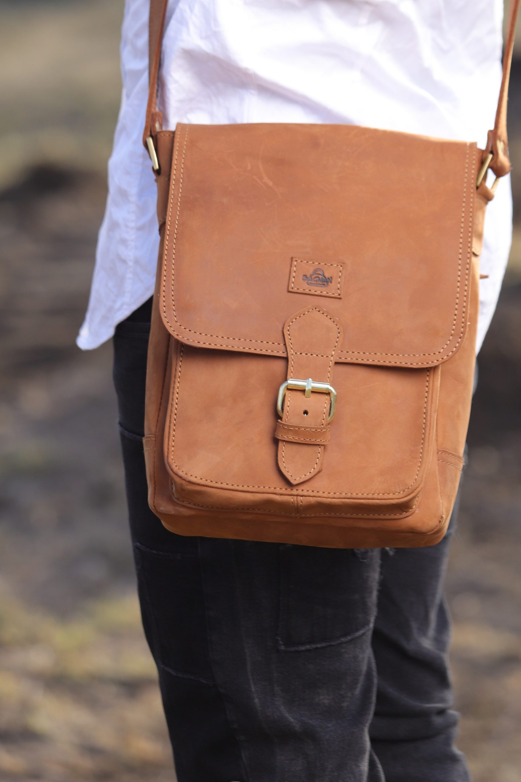 Messenger Mini, Chestnut - Image 3