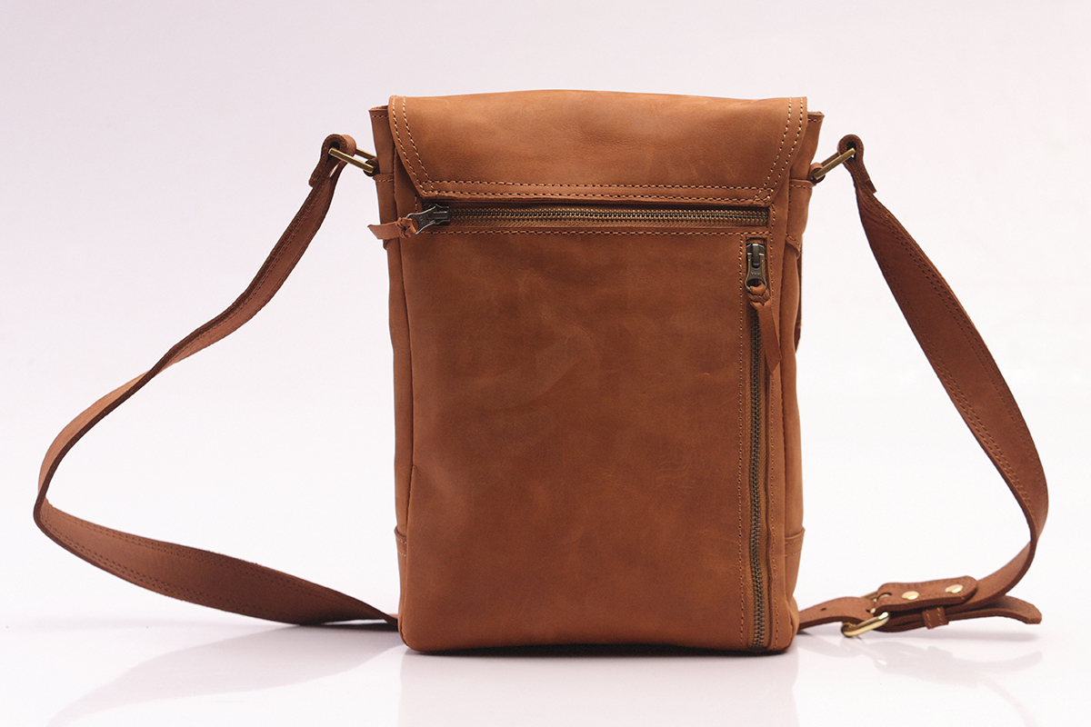 Messenger Mini, Chestnut - Image 2